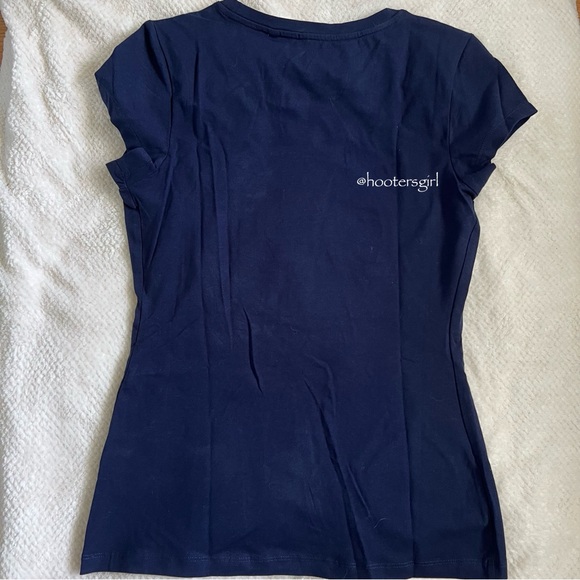 💙GUESS Gigi Logo Crew Tee💙 - Picture 7 of 7